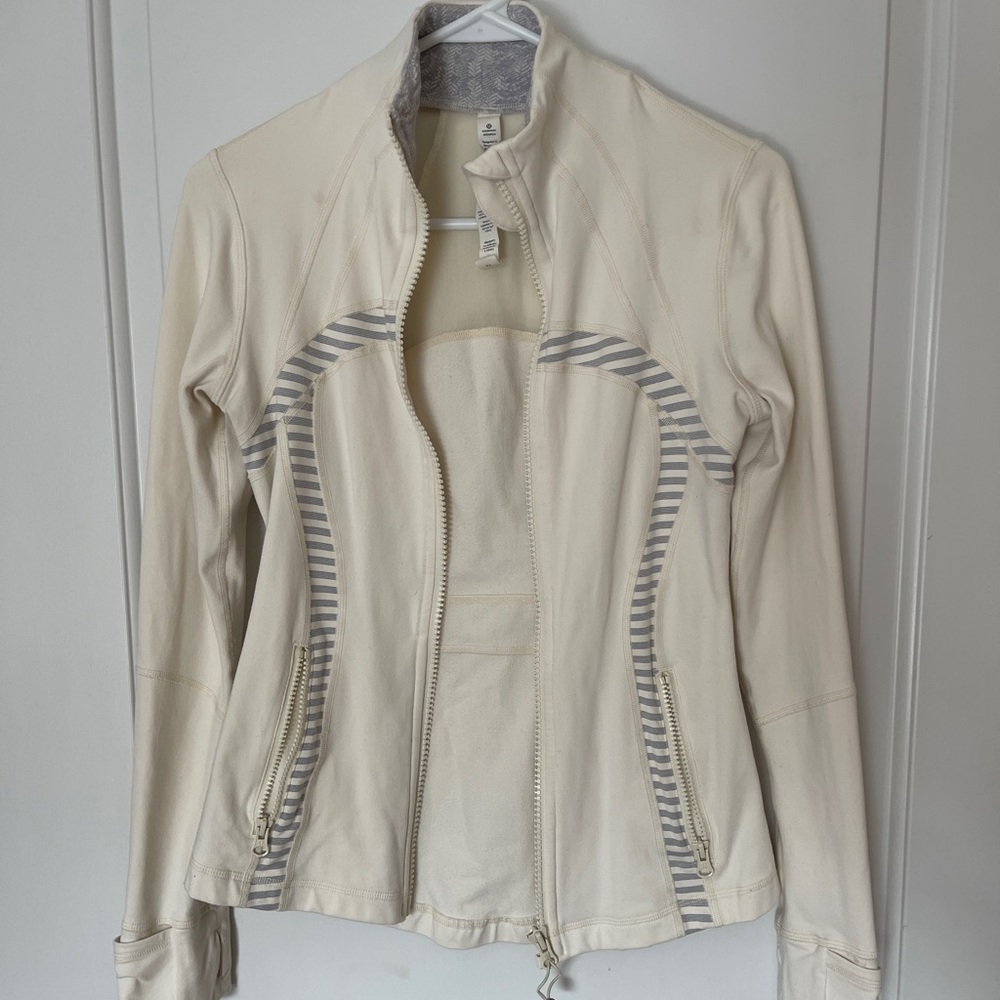 Lululemon Define Jacket size 6 cream